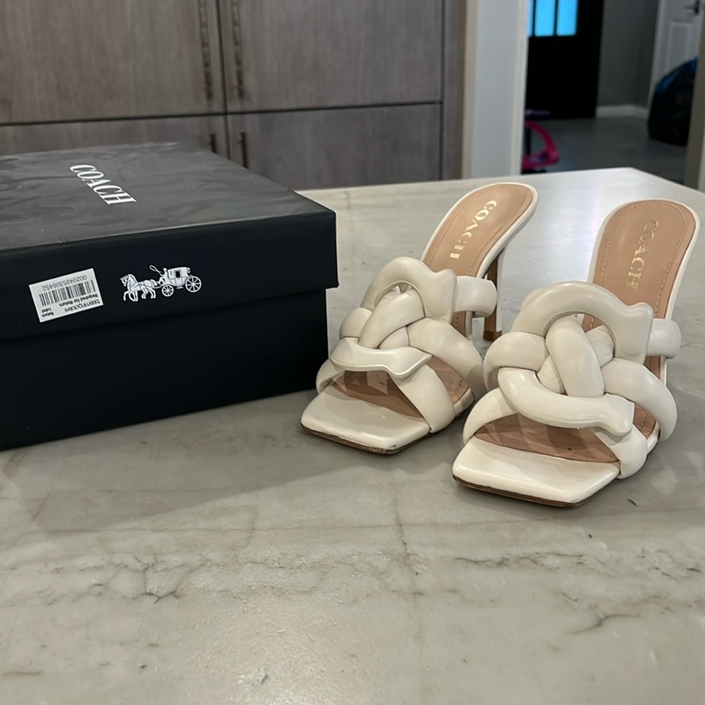 Coach sandals excellent condition